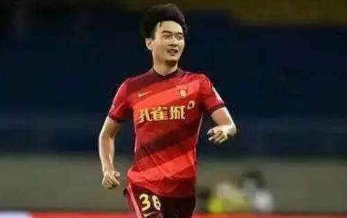 1656940940162097197.jpg hbd.jpg